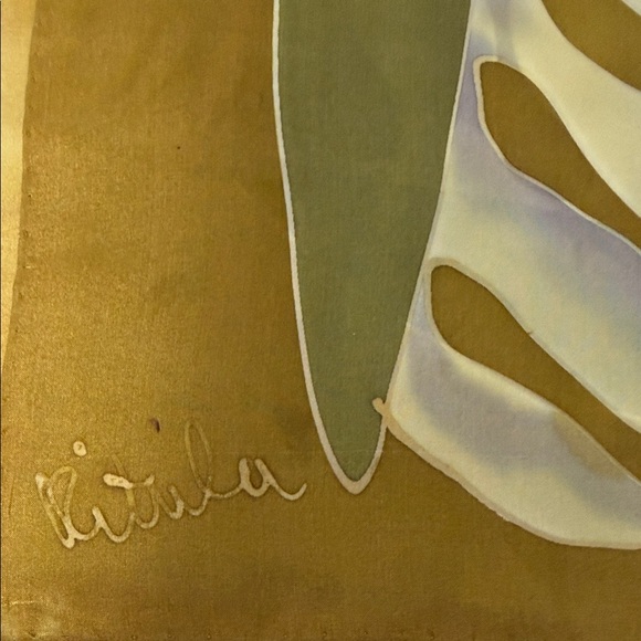 Artistic Silk Oblong Scarf with Abstract Tropical Design - Picture 5 of 10